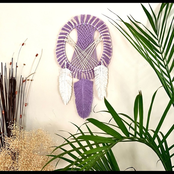 Macrame hanging wall dream catcher with feathers - Picture 3 of 8